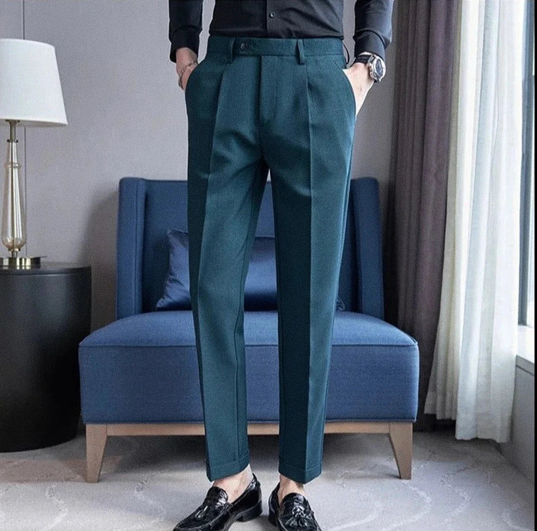 Calça Alfaiataria Masculina em Poliviscose Acetinada Verde Musgo