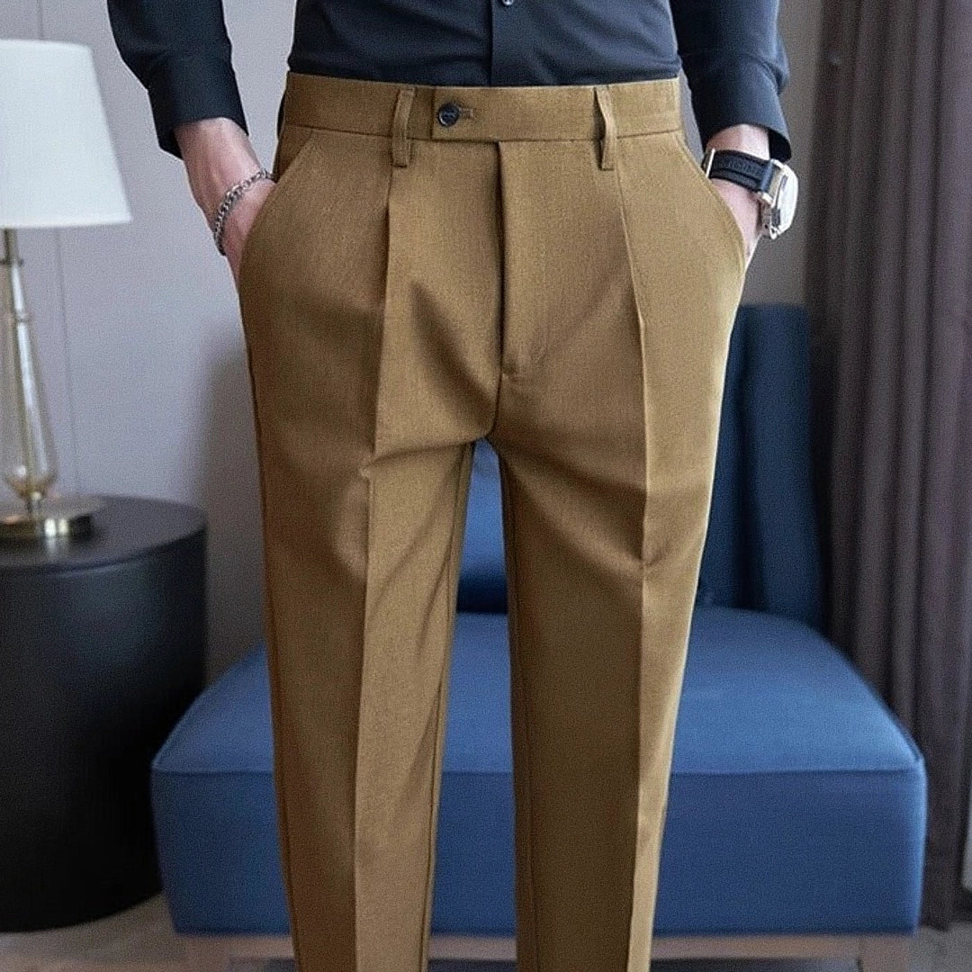 Calça Alfaiataria Masculina em Poliviscose Acetinada Cáqui
