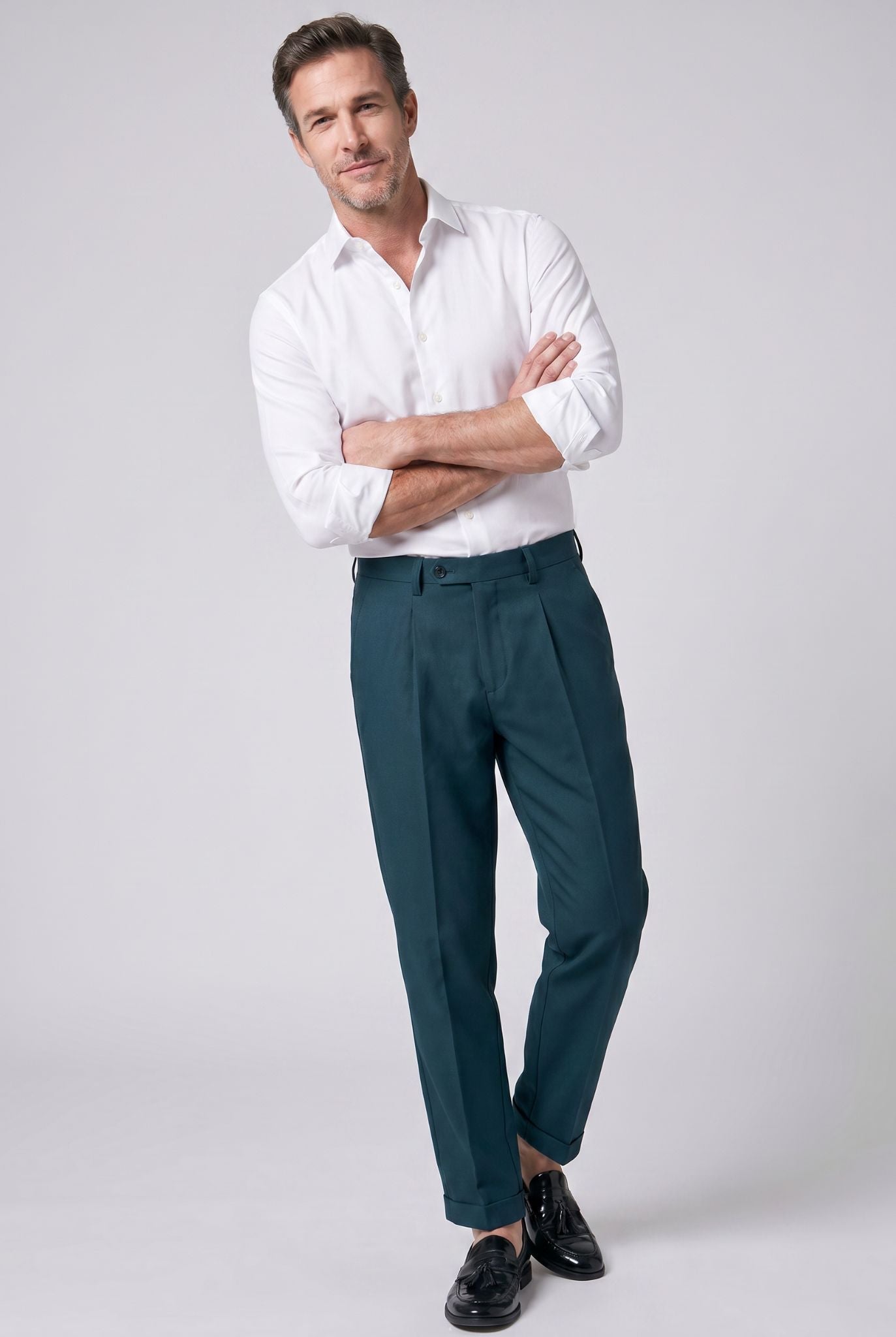 Calça Alfaiataria Masculina em Poliviscose Acetinada Verde Musgo