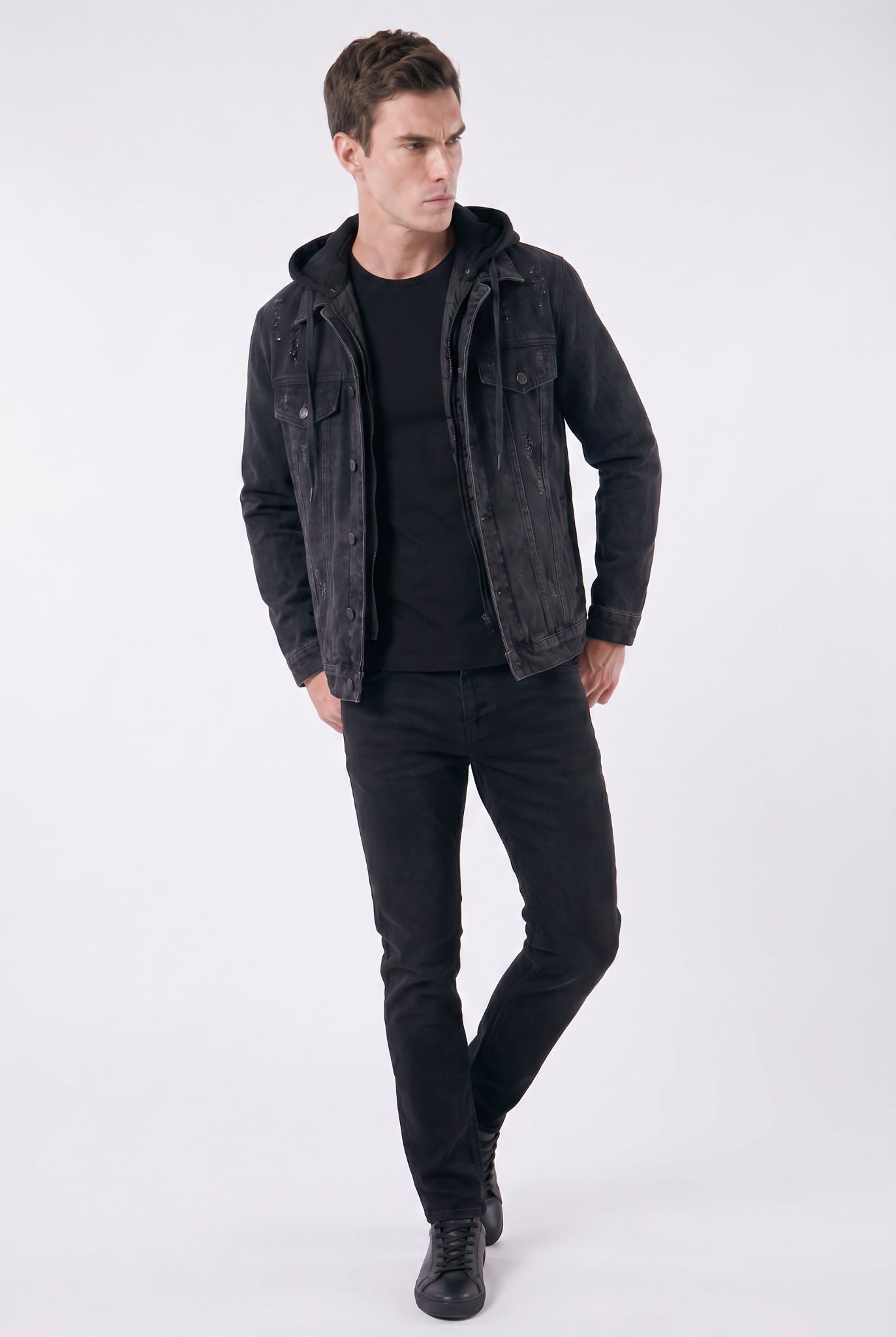 Jaqueta Jeans Masculina Trucker Essentials com Capuz